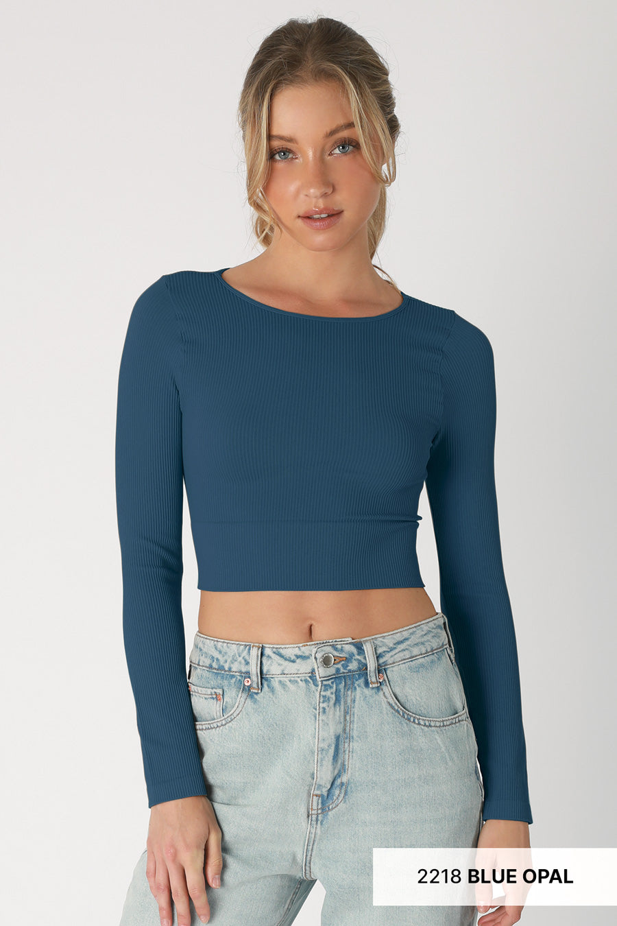 NIKIBIKI RIBBED LS CREW NECK CROP TOP