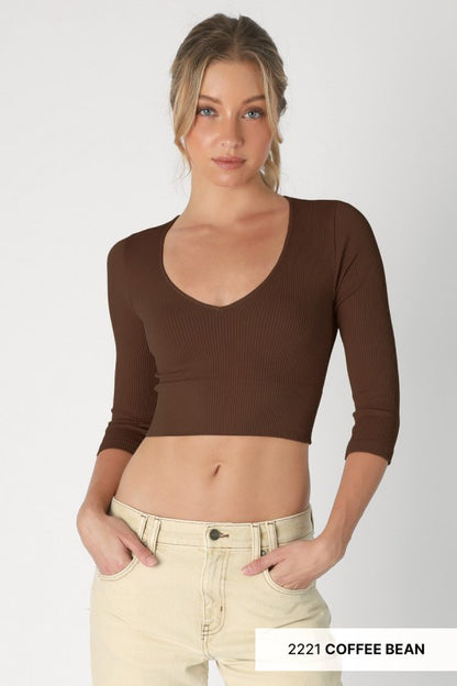 NIKIBIKI RIBBED 3/4 SLEEVE V NECK CROP TOP