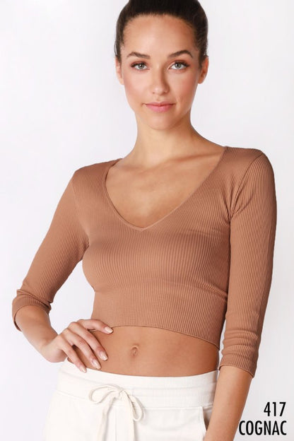 NIKIBIKI RIBBED 3/4 SLEEVE V NECK CROP TOP