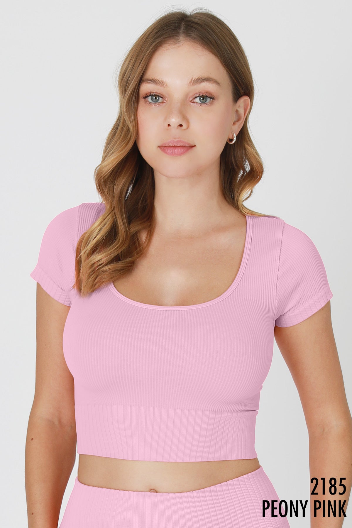 NIKIBIKI SCOOPE NECK CROP TOP